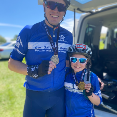 Lee and Lexi Harvey profile image